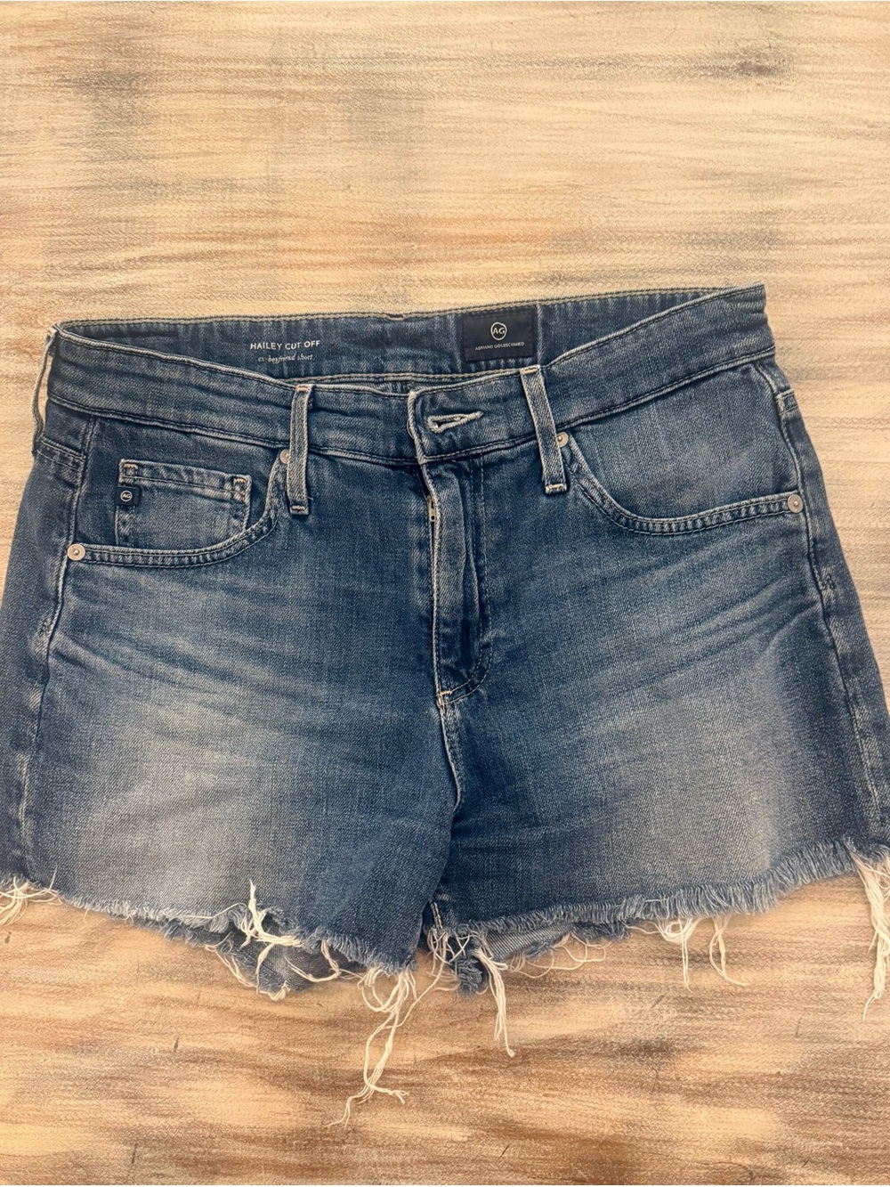 AG Adriano Goldschmied Hailey Cutoff Ex-Boyfriend Denim Jean Shorts Size 27